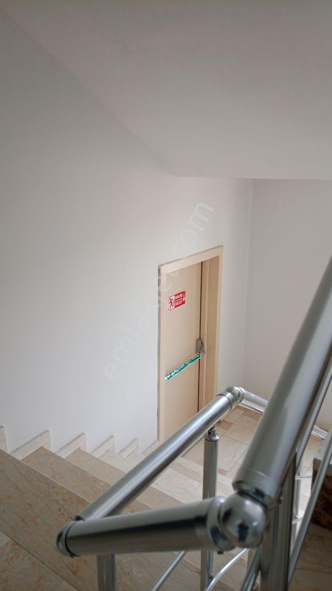Sanayi Mahallesi Satılık 3+1 Cam Balkonlu Daire — fotoğraf 12