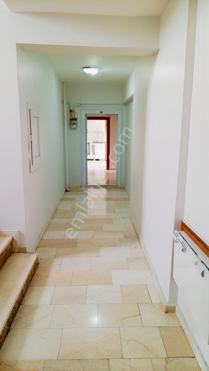 Sanayi Mahallesi Satılık 3+1 Cam Balkonlu Daire — fotoğraf 13