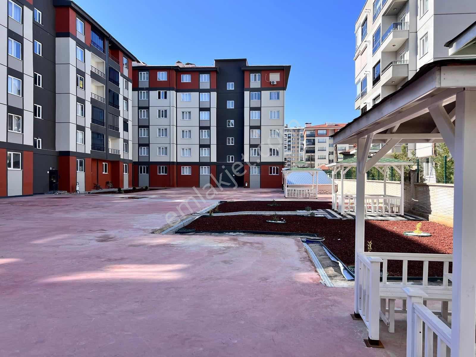 Mengene'de Site İçi Özel Bahçeli 3+1 Satılık Lüks Daire — fotoğraf 3