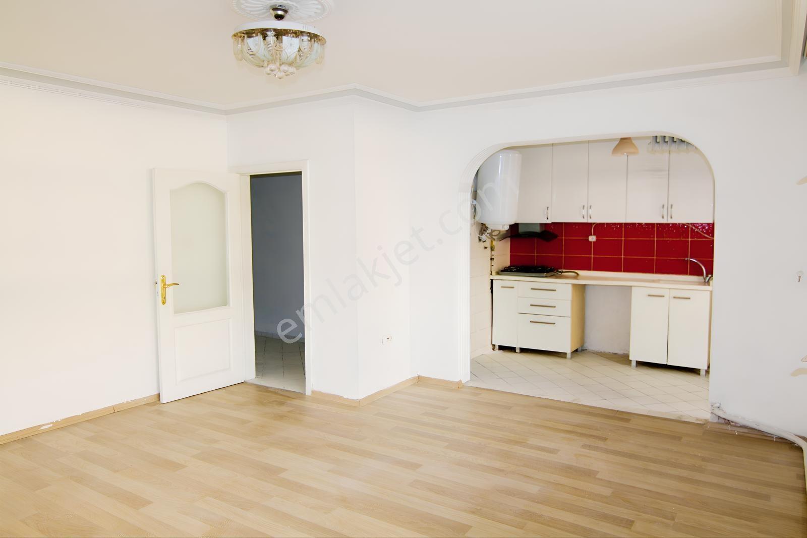 Aydınlıkevler Protokol Yolu Üzeri Satılık 3+1 Bahçe Keyfi Daire — fotoğraf 23