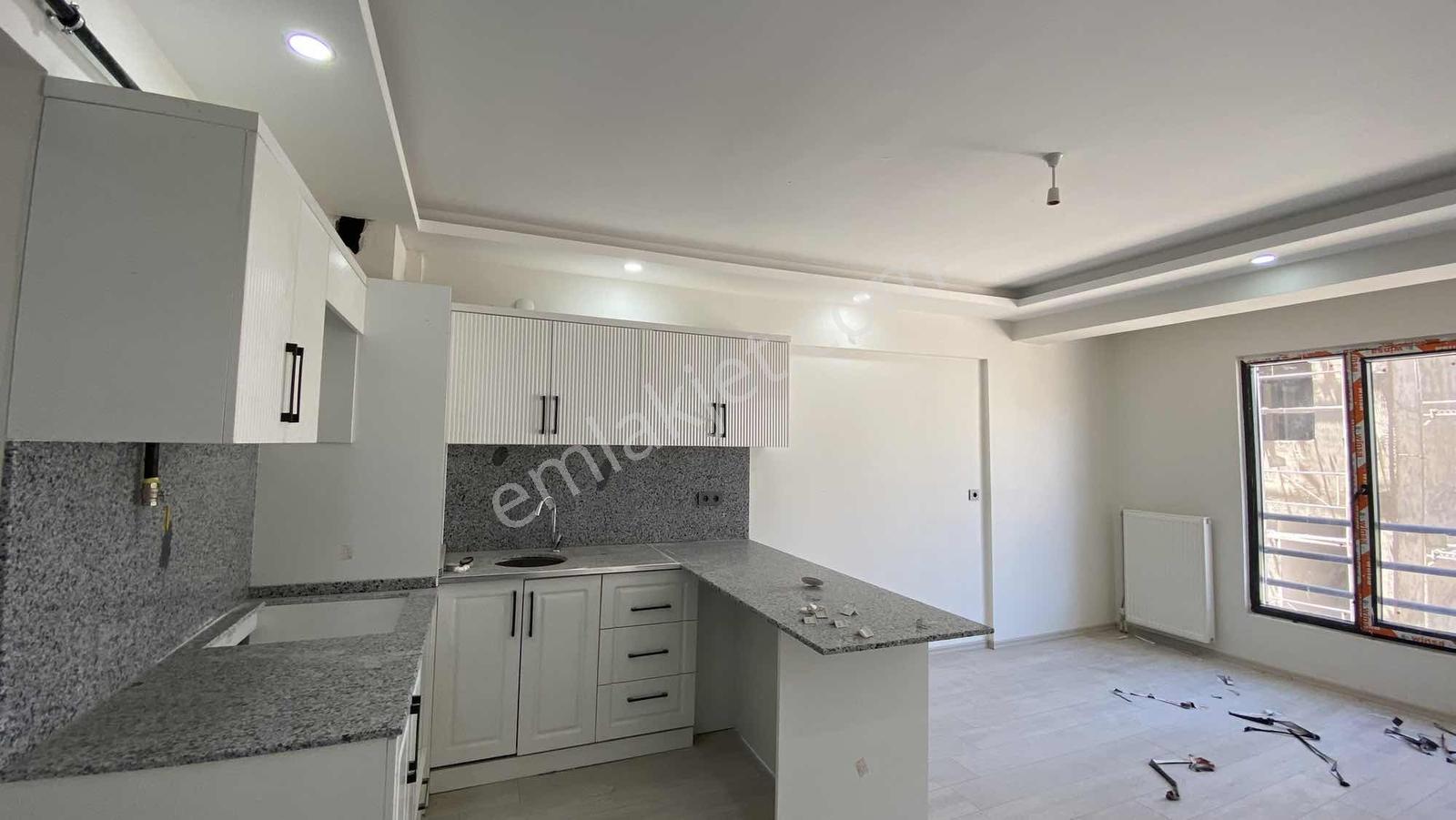 Ümit Emlak|sürsürü Merkezi Konumlu 2+0 Daire|kalan Son Daire — fotoğraf 11