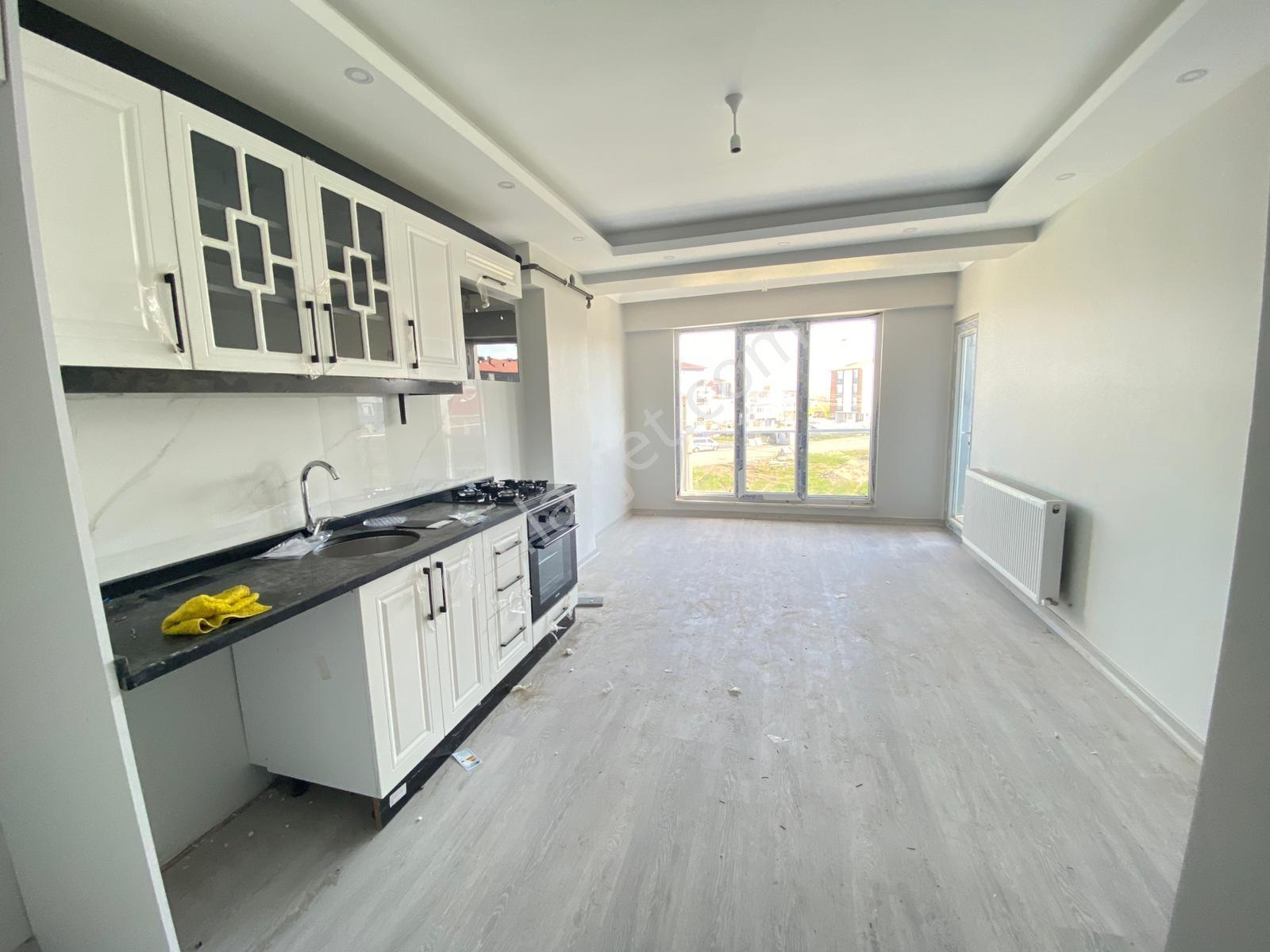Çorlu Hatip Mahallesinde Geniş Satılık 1+1 Daire — fotoğraf 7