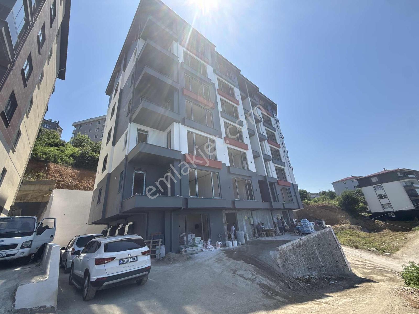 Remax'Ten Nadirden Kavaklarda Zemin Kat Modern Satılık 2+1