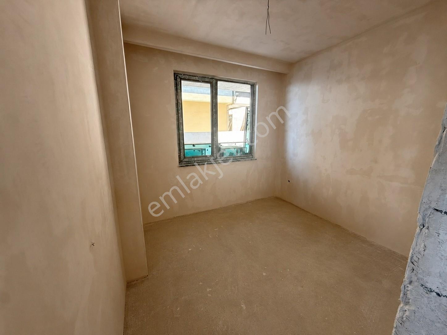 Remax'ten Nadirden Kavaklarda Zemin Kat Modern Satılık 2+1 — fotoğraf 3