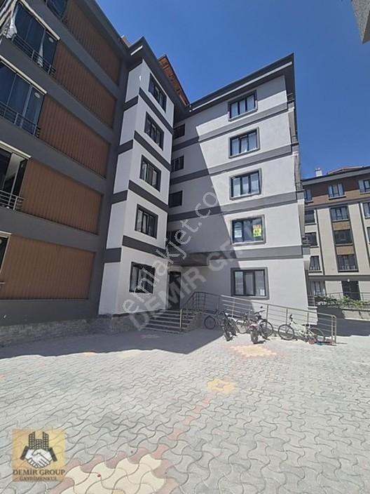 Akşemsettin'de Yakın Konumda, 2+1, 80m² Net, Arakat Satılık Dair — fotoğraf 2