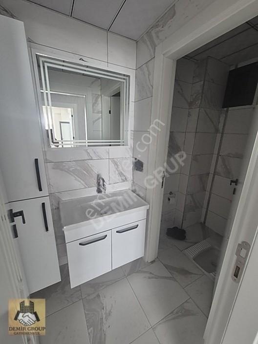 Akşemsettin'de Yakın Konumda, 2+1, 80m² Net, Arakat Satılık Dair — fotoğraf 3