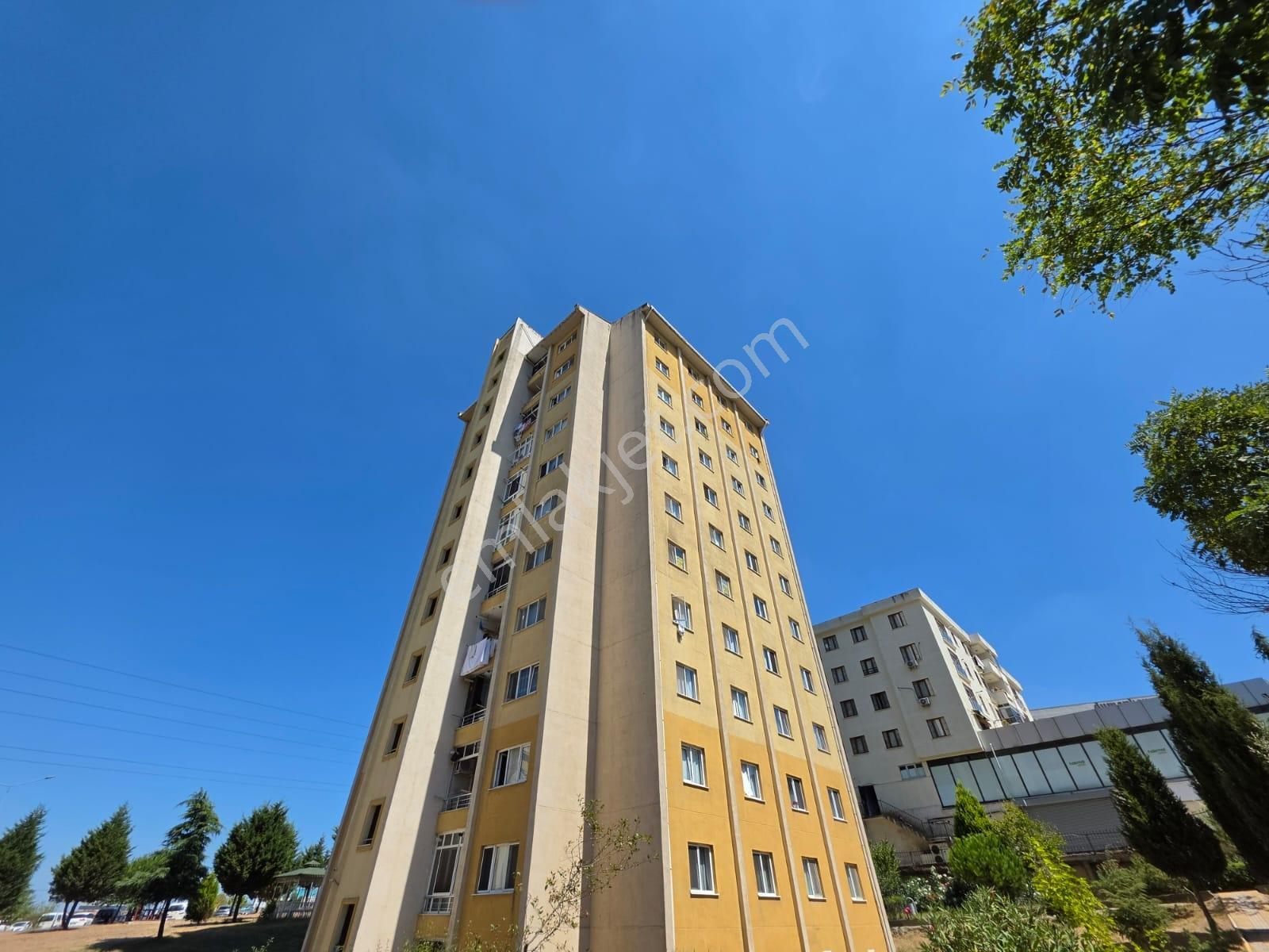 Tuzla Aydınlı Toki Konutları Ara Kat 2+1 Satılık Daire