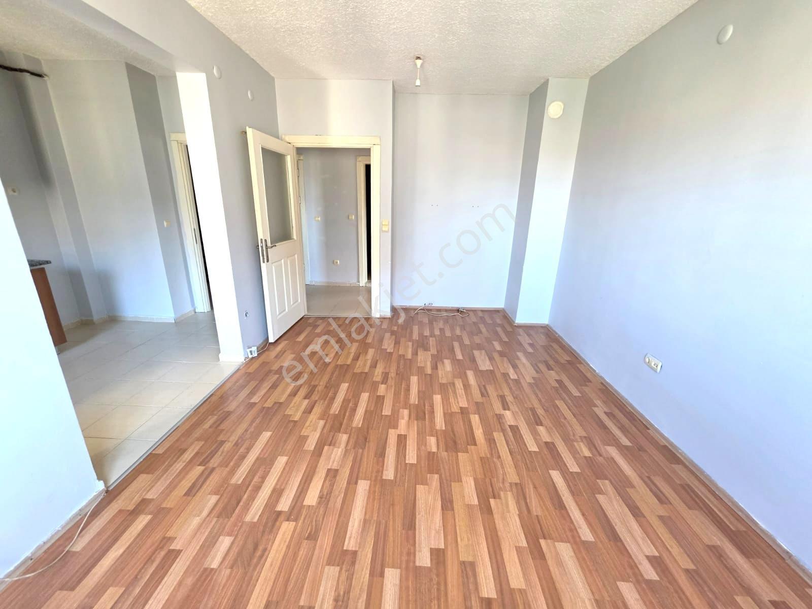 Tuzla Aydınlı Toki Konutları Ara Kat 2+1 Satılık Daire — fotoğraf 3