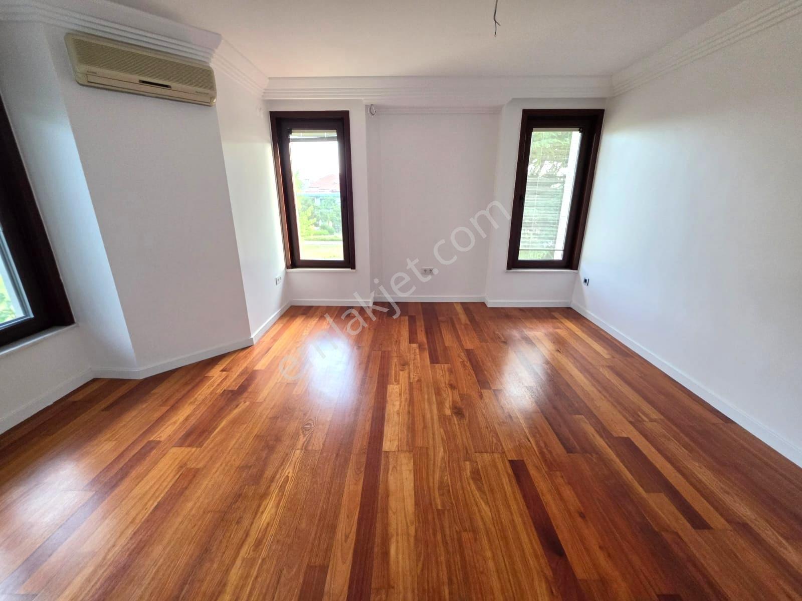 Tuzla Mercan'da Denize Sıfır Sitede 5+2 Ultra Lüks Satılık Villa — fotoğraf 18