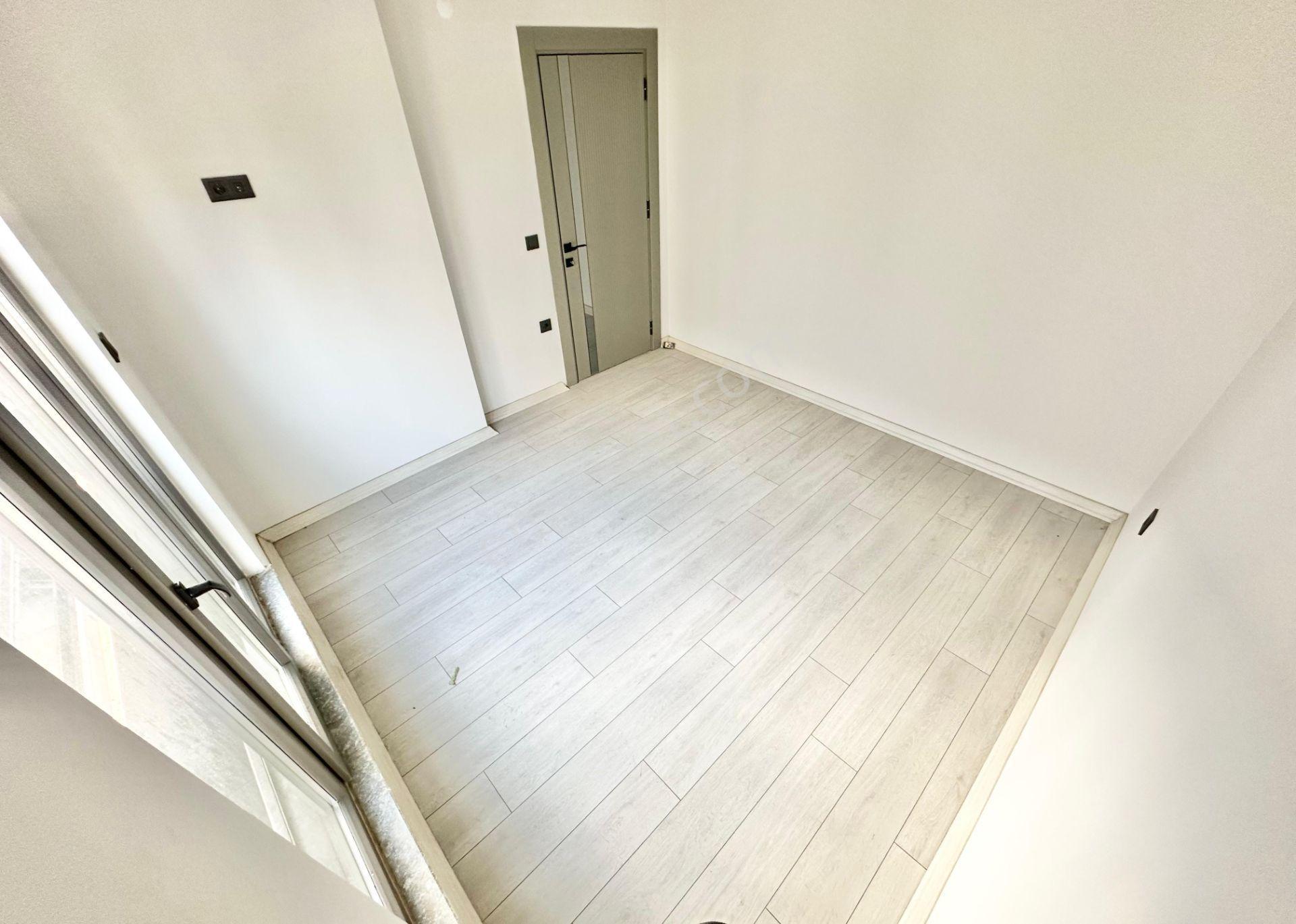 ꧁ay Emlaktan꧂akçay'da Muhteşem Konumlu Asansörlü Çift Banyolu Satılık 2+1 Şık Tasarım Dubleks Daire — fotoğraf 15