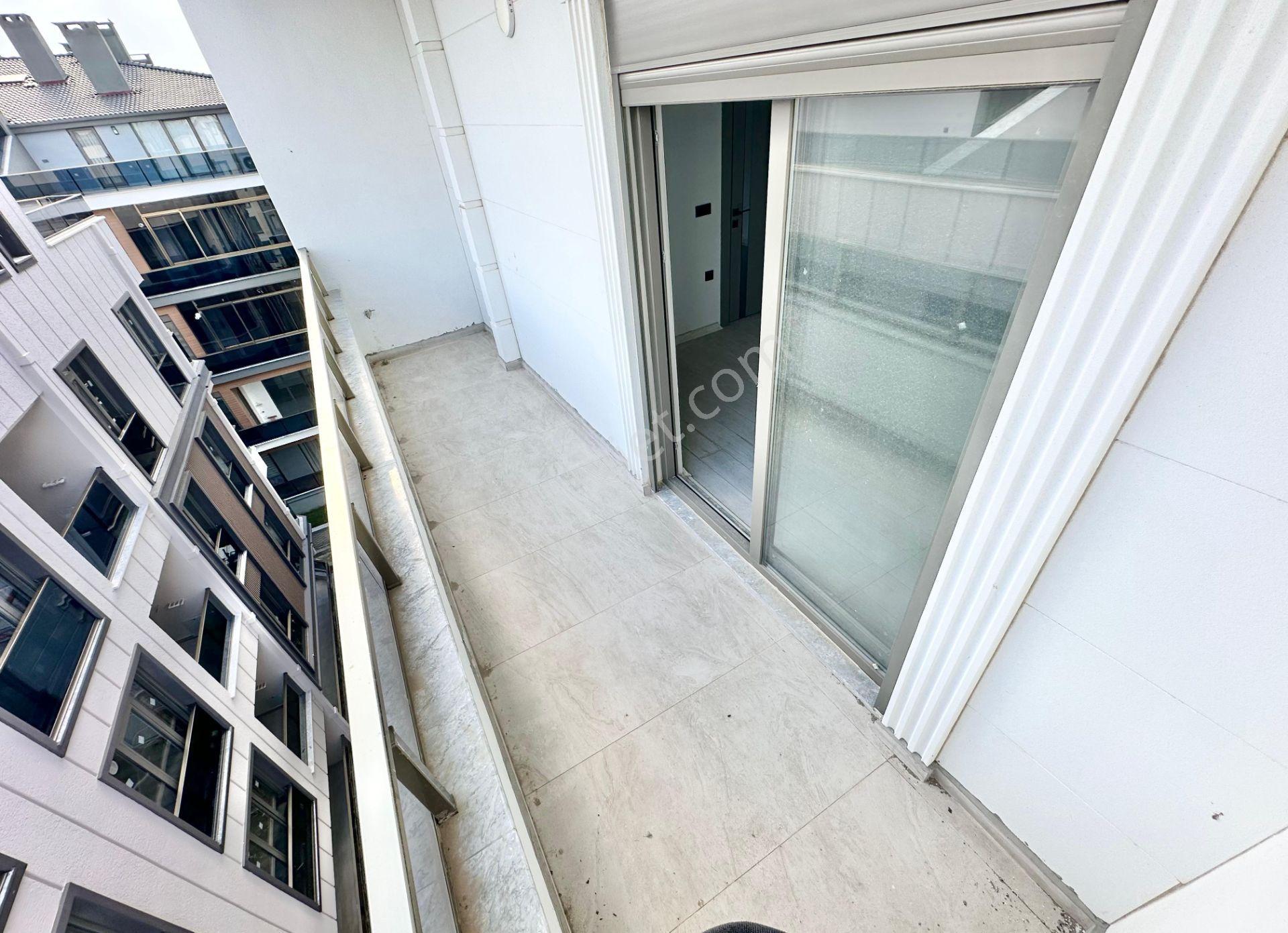 ꧁ay Emlaktan꧂akçay'da Muhteşem Konumlu Asansörlü Çift Banyolu Satılık 2+1 Şık Tasarım Dubleks Daire — fotoğraf 23