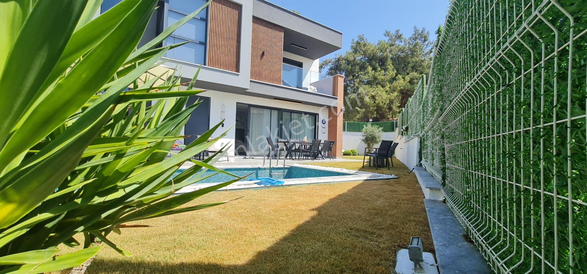 Kuşadası Satılık Soğucak Mevkii 4+1 Tek Müstakil Villa — fotoğraf 5