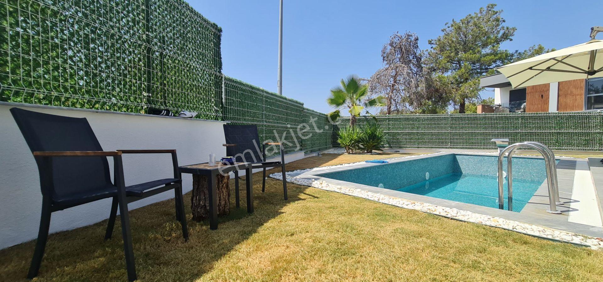 Kuşadası Satılık Soğucak Mevkii 4+1 Tek Müstakil Villa — fotoğraf 7