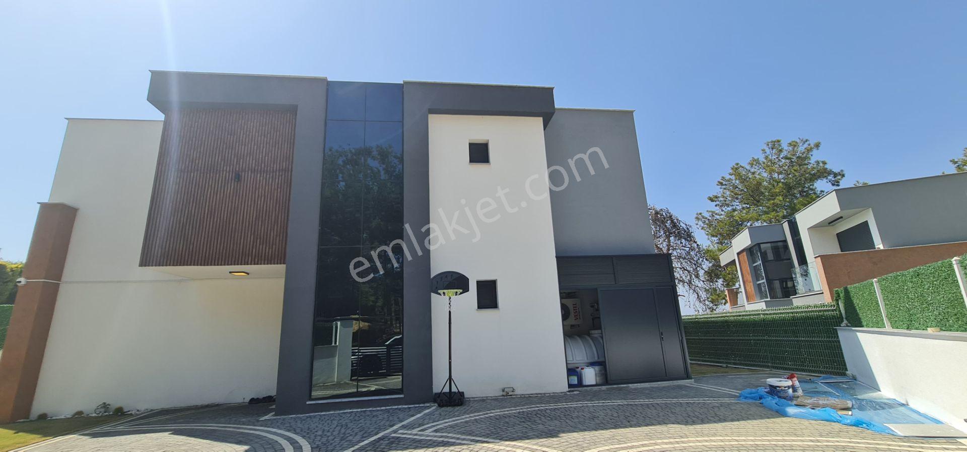 Kuşadası Satılık Soğucak Mevkii 4+1 Tek Müstakil Villa — fotoğraf 11