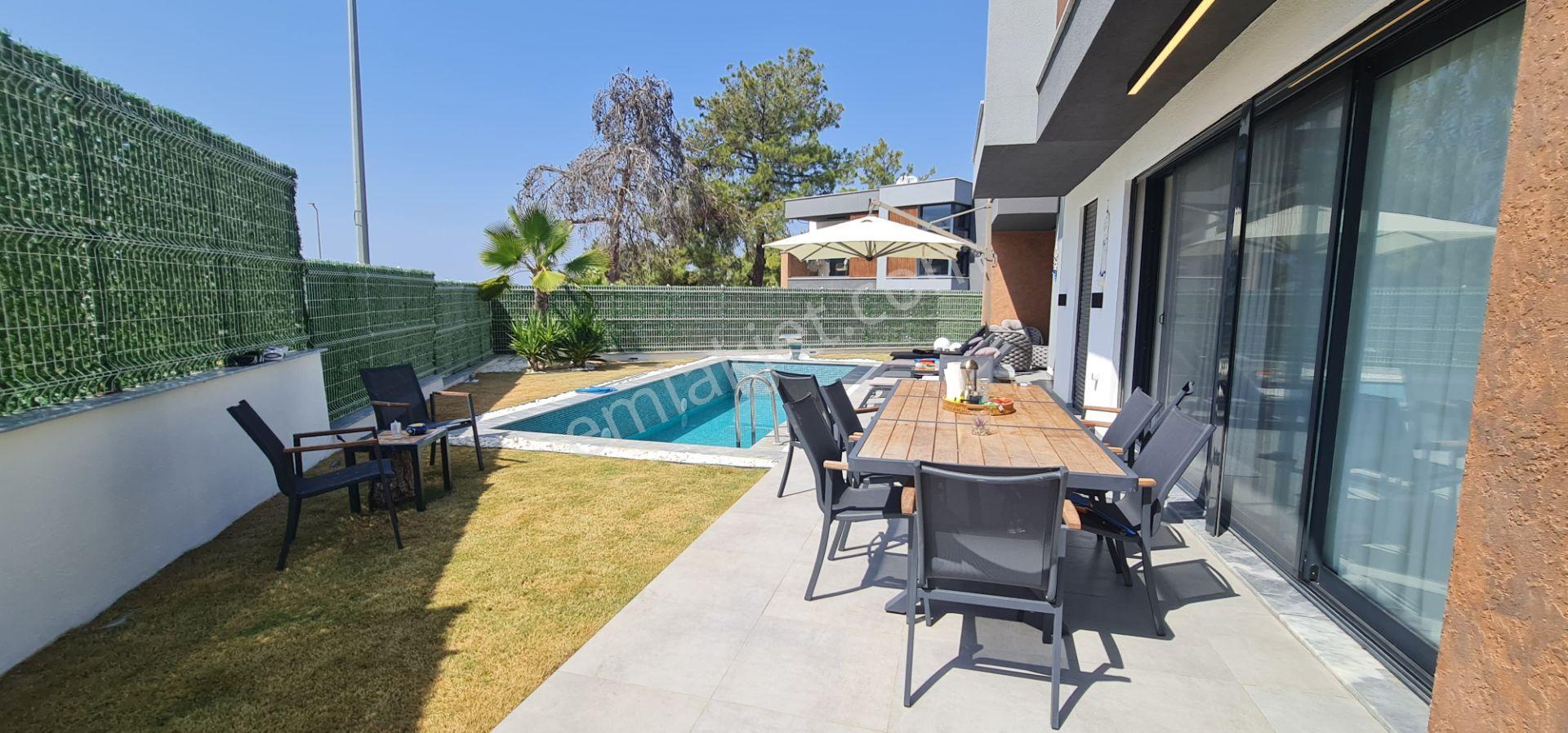 Kuşadası Satılık Soğucak Mevkii 4+1 Tek Müstakil Villa — fotoğraf 12