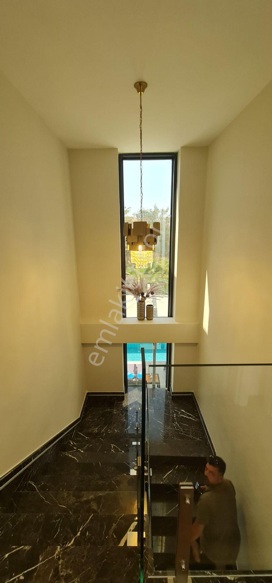 Kuşadası Satılık Soğucak Mevkii 4+1 Tek Müstakil Villa — fotoğraf 27