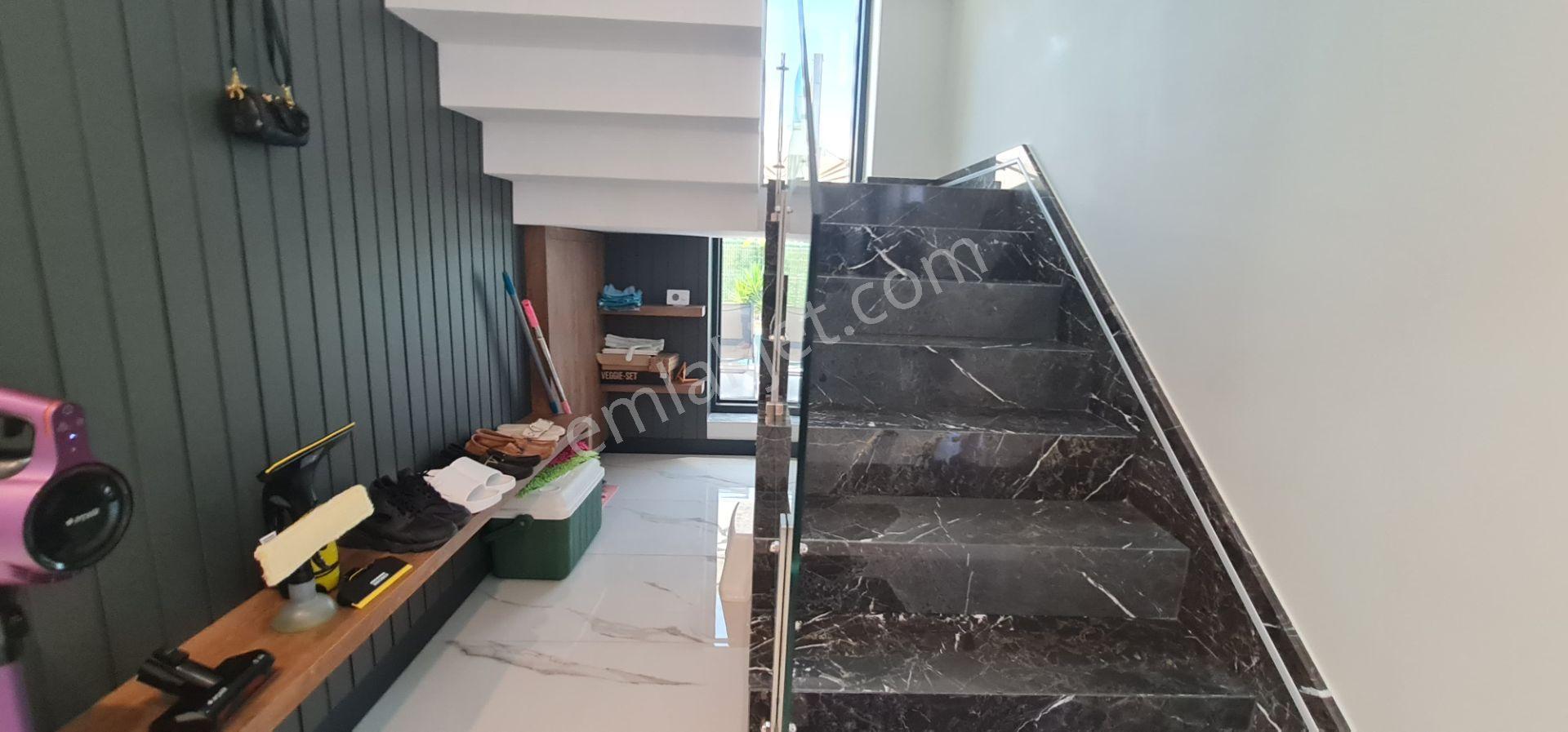 Kuşadası Satılık Soğucak Mevkii 4+1 Tek Müstakil Villa — fotoğraf 28
