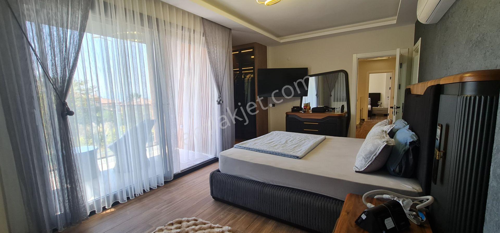 Kuşadası Satılık Soğucak Mevkii 4+1 Tek Müstakil Villa — fotoğraf 32