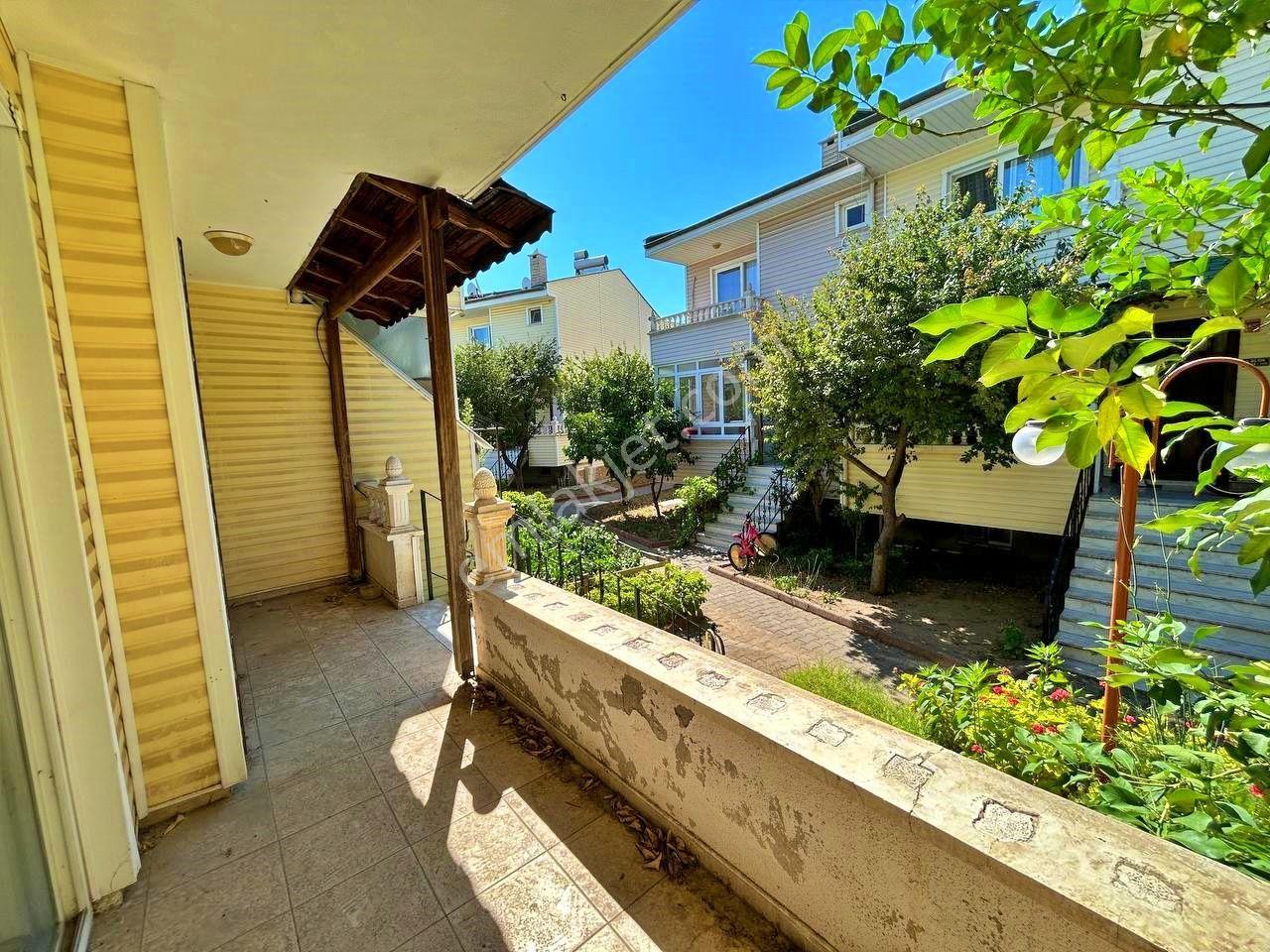 Uytundan Edremitte Daire Fiyatına 5+1 Satılık Tripleks Villa — fotoğraf 19
