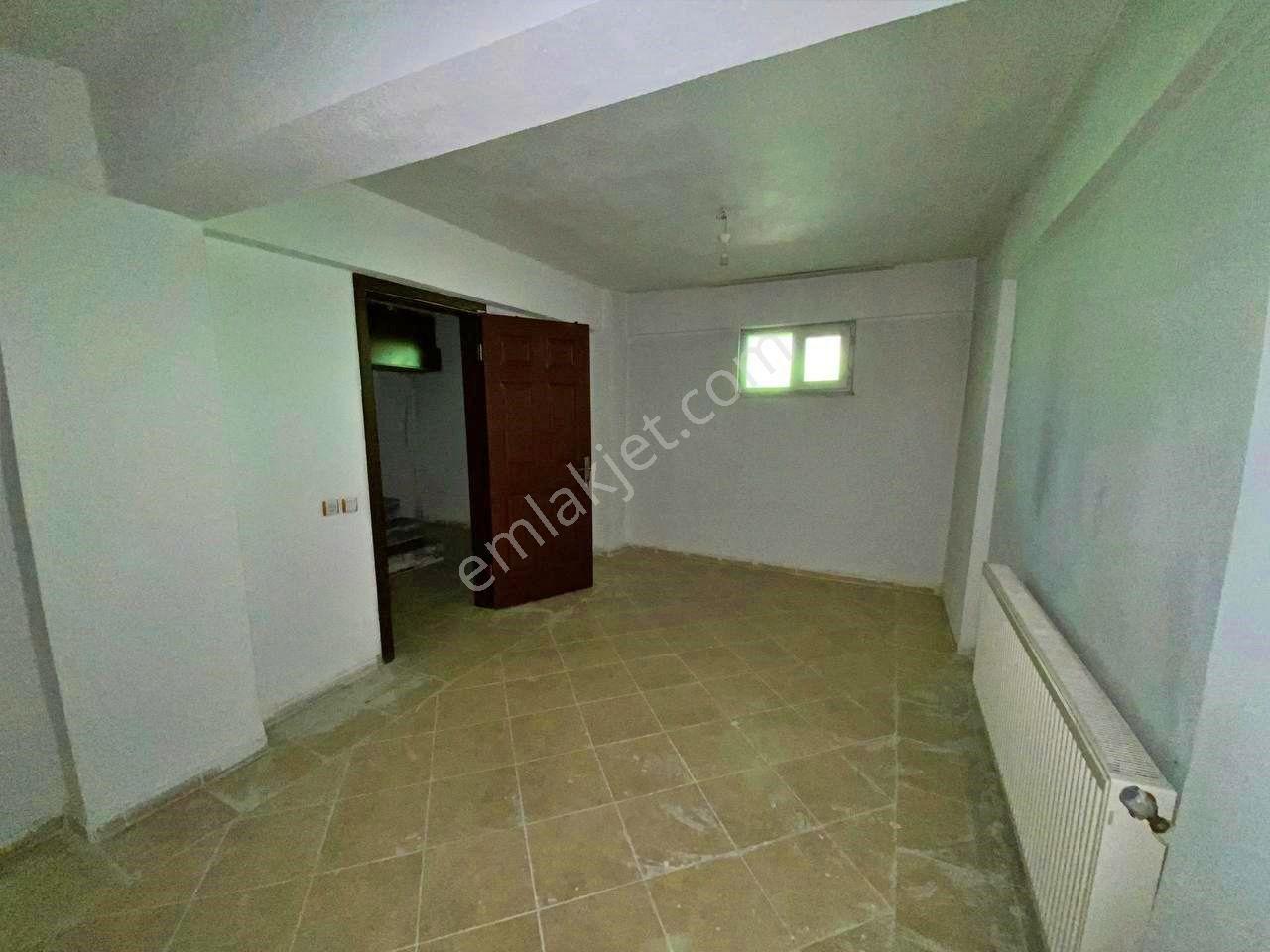 Uytundan Edremitte Daire Fiyatına 5+1 Satılık Tripleks Villa — fotoğraf 24