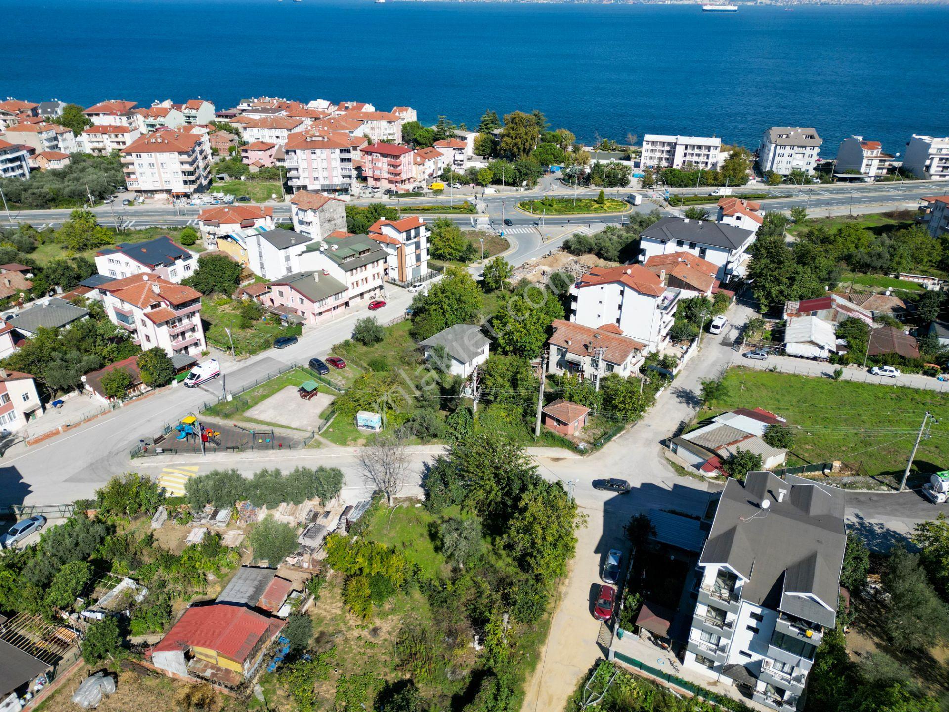 Uzmanlar'dan Gölcük Ulaşlı 379 M2 3 Kat İmarlı Satılık Arsa — fotoğraf 5