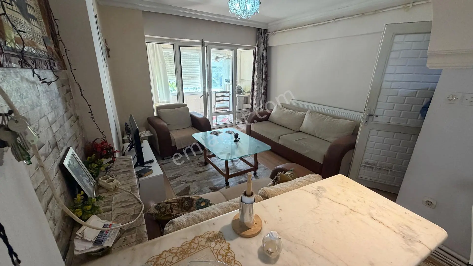 Çınarcık Çamlıkta Denize Sıfır Binanın Yüksek Giriş Katında Fısat 2+1 80 M2 — fotoğraf 5