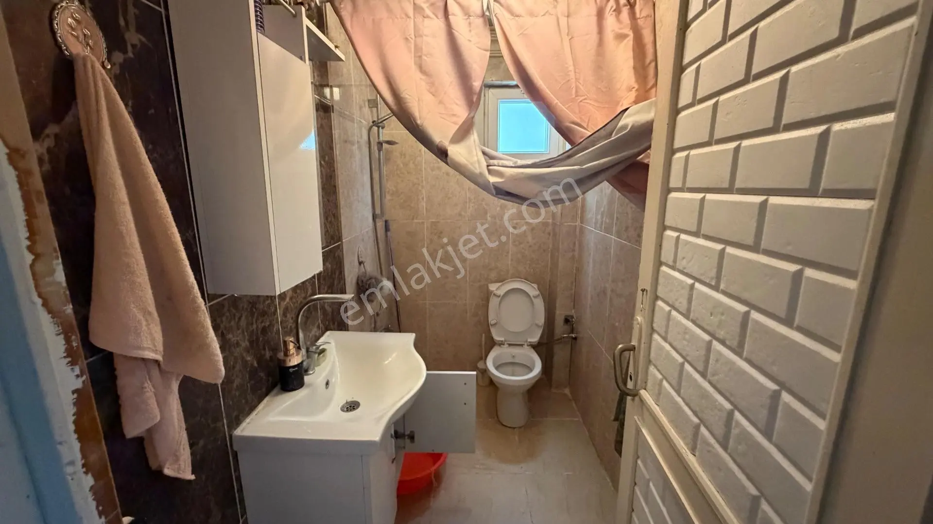 Çınarcık Çamlıkta Denize Sıfır Binanın Yüksek Giriş Katında Fısat 2+1 80 M2 — fotoğraf 13