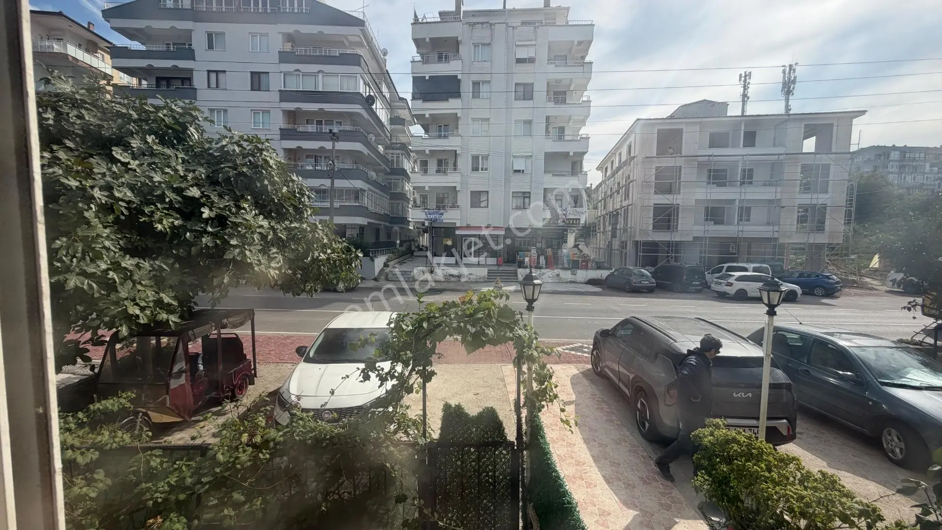Çınarcık Çamlıkta Denize Sıfır Binanın Yüksek Giriş Katında Fısat 2+1 80 M2 — fotoğraf 22