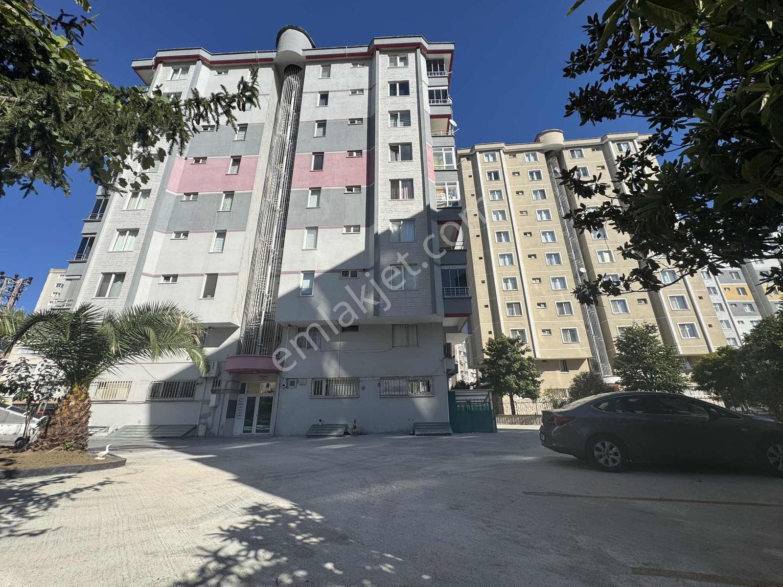 Muhteşem Konumlu Geniş Cam Balkonlu Açık Otoparklı Satılık Daire — fotoğraf 32