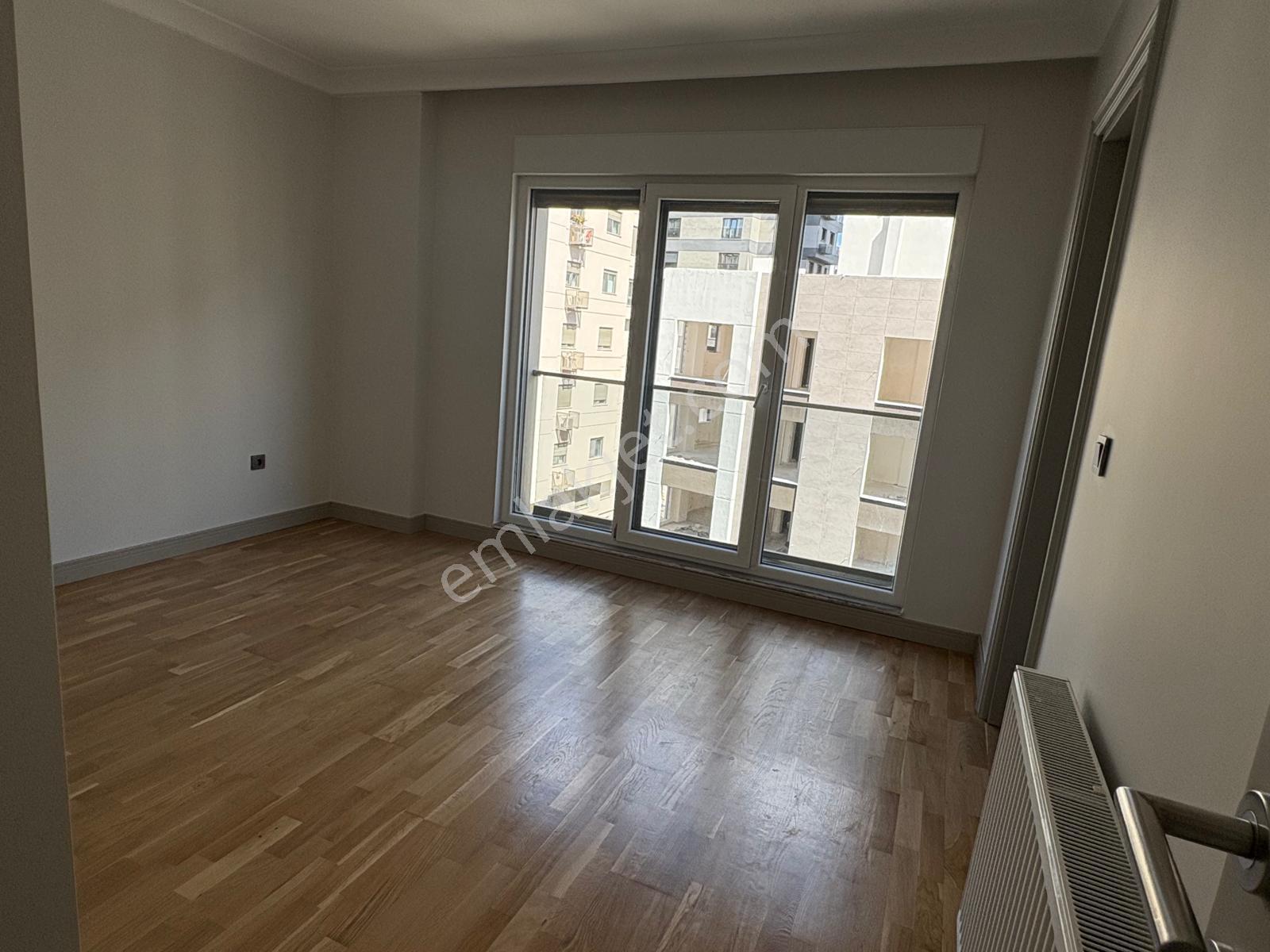 Suadiye'de Bağdat Caddesi'ne Yakın 140 M2 Tertemiz — fotoğraf 6