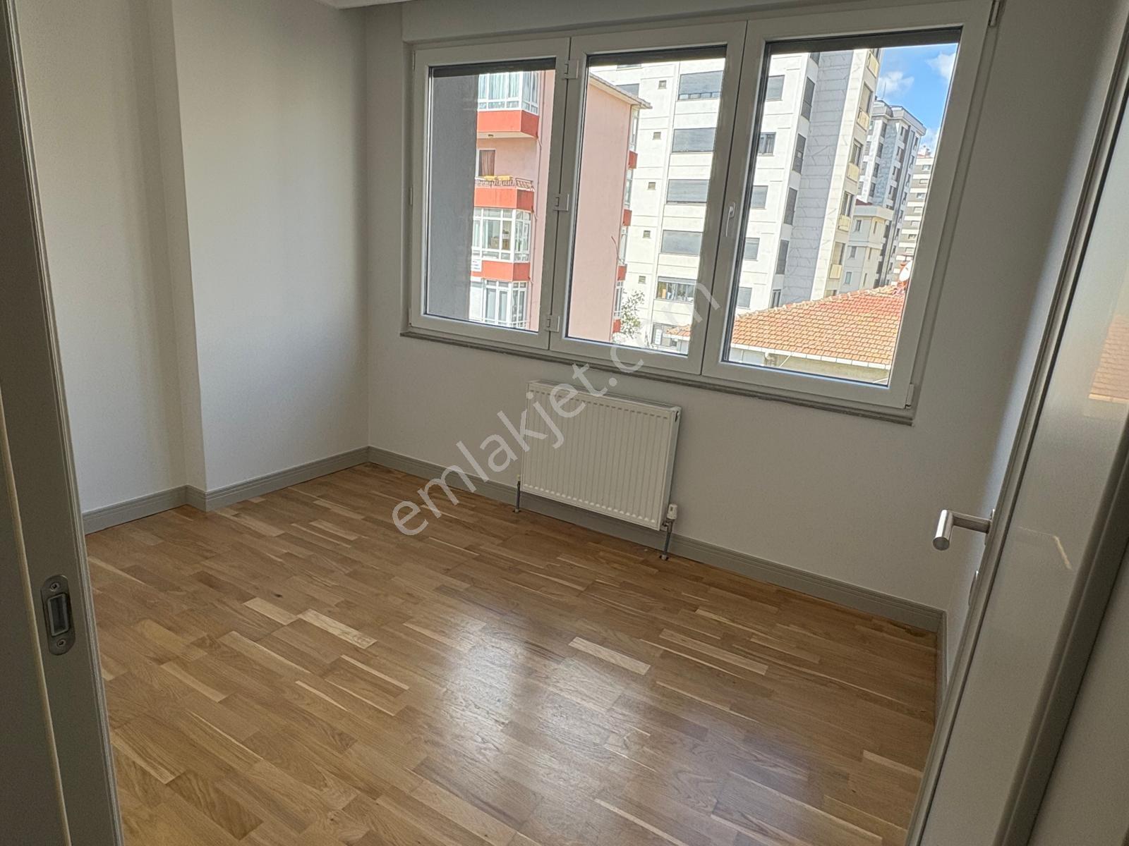 Suadiye'de Bağdat Caddesi'ne Yakın 140 M2 Tertemiz — fotoğraf 7