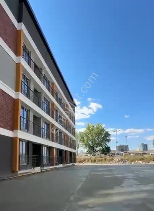 Havaalanı Yakını Havuzlu Kapalı Otoparklı Bağımsız Mutfak 1+1 — fotoğraf 3