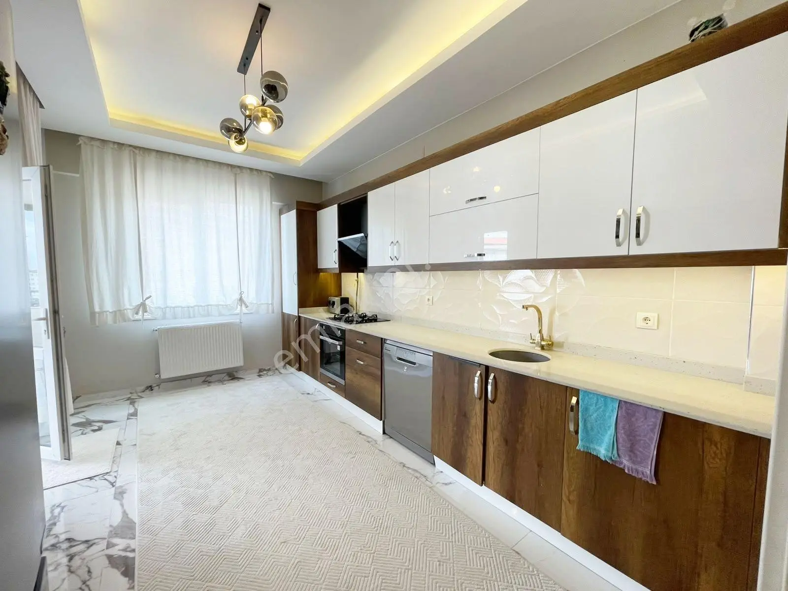 Beykent'te Görenleri Hayran Bırakan Özel Tasarım Lüks 3+1 Daire — fotoğraf 2