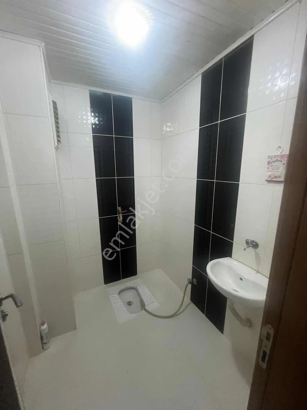 Ana Cadde Üzeri Satılık 120 M2 2+1 Daire — fotoğraf 2