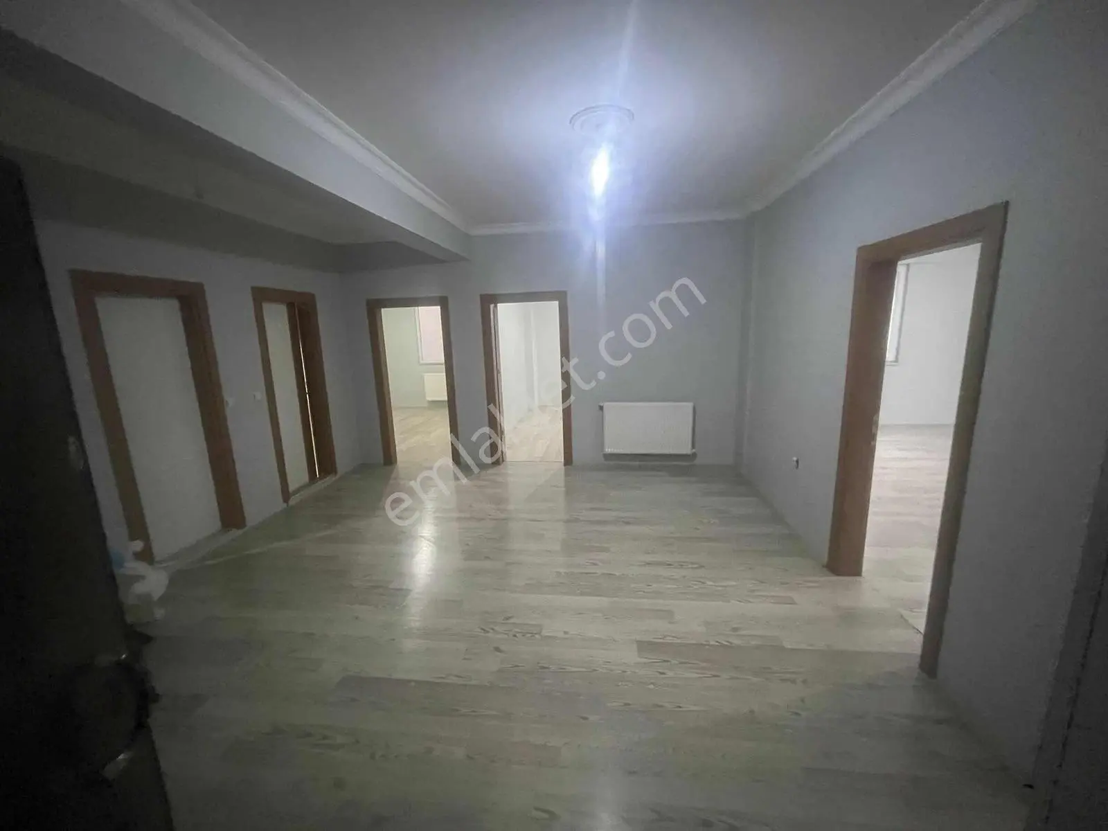 Ana Cadde Üzeri Satılık 120 M2 2+1 Daire — fotoğraf 4