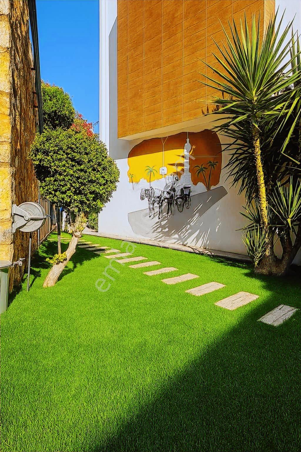 Bodrum Konacık'da Bakımlı Site İçinde Satılık 3+1 Villa — fotoğraf 7
