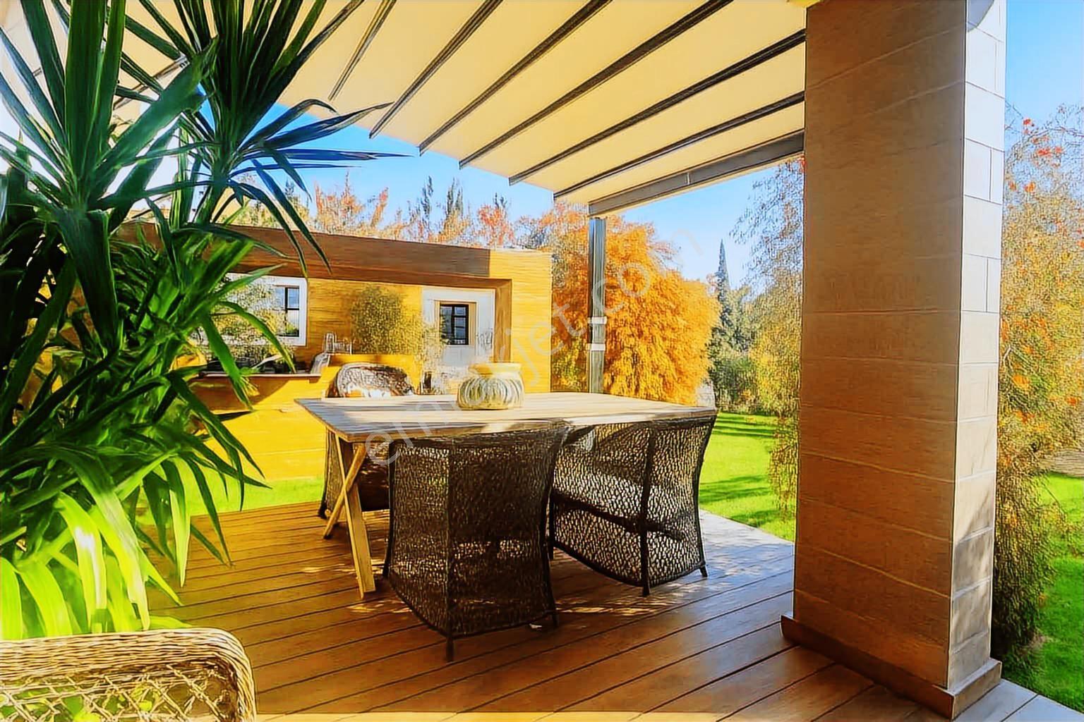 Bodrum Konacık'da Bakımlı Site İçinde Satılık 3+1 Villa — fotoğraf 10