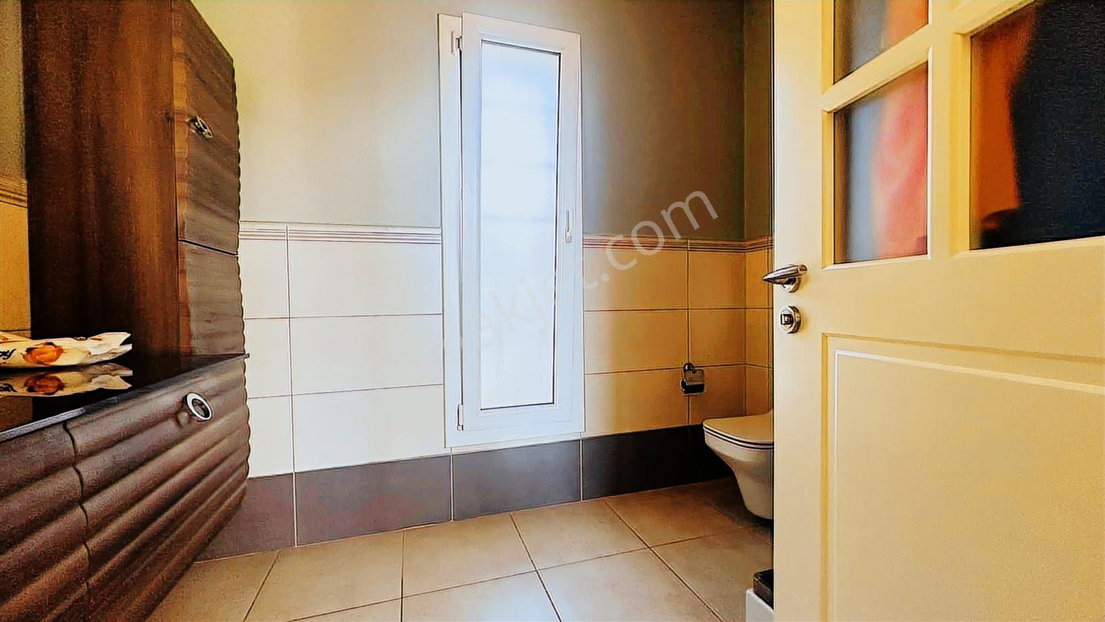 Bodrum Konacık'da Bakımlı Site İçinde Satılık 3+1 Villa — fotoğraf 20
