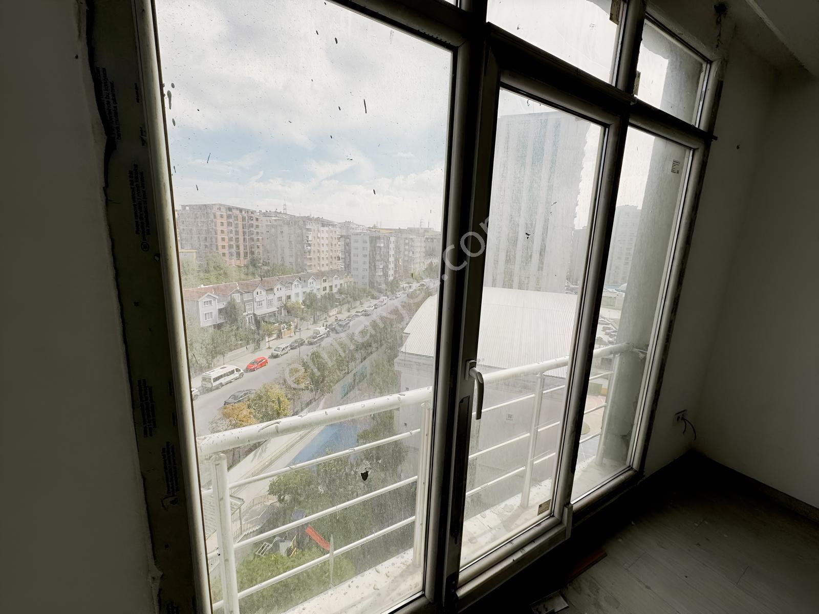 Pegaas'tan Hayatpark 4'te 12.kat Açık Mutfaklı 1+1 Satılık Daire — fotoğraf 15