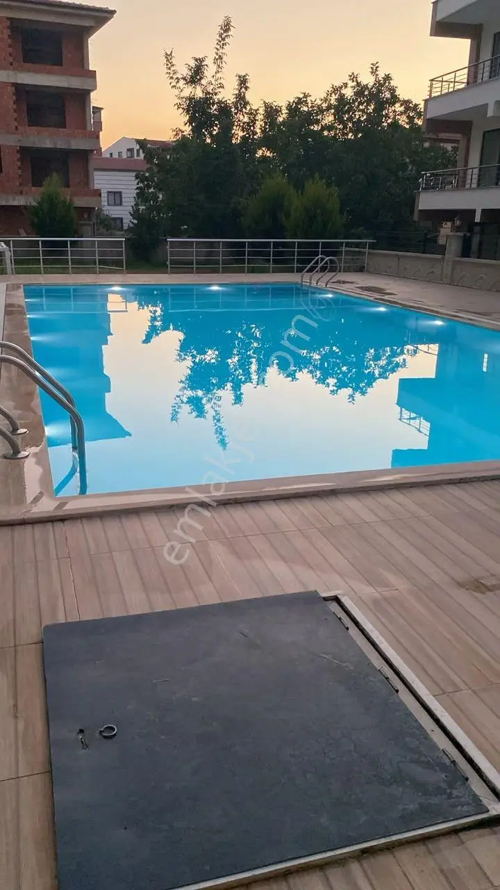 Yasemin Emlaktan Çınarcık Teşvikiye Yeni Bina Giriş Kat 1+1 Daire — fotoğraf 3