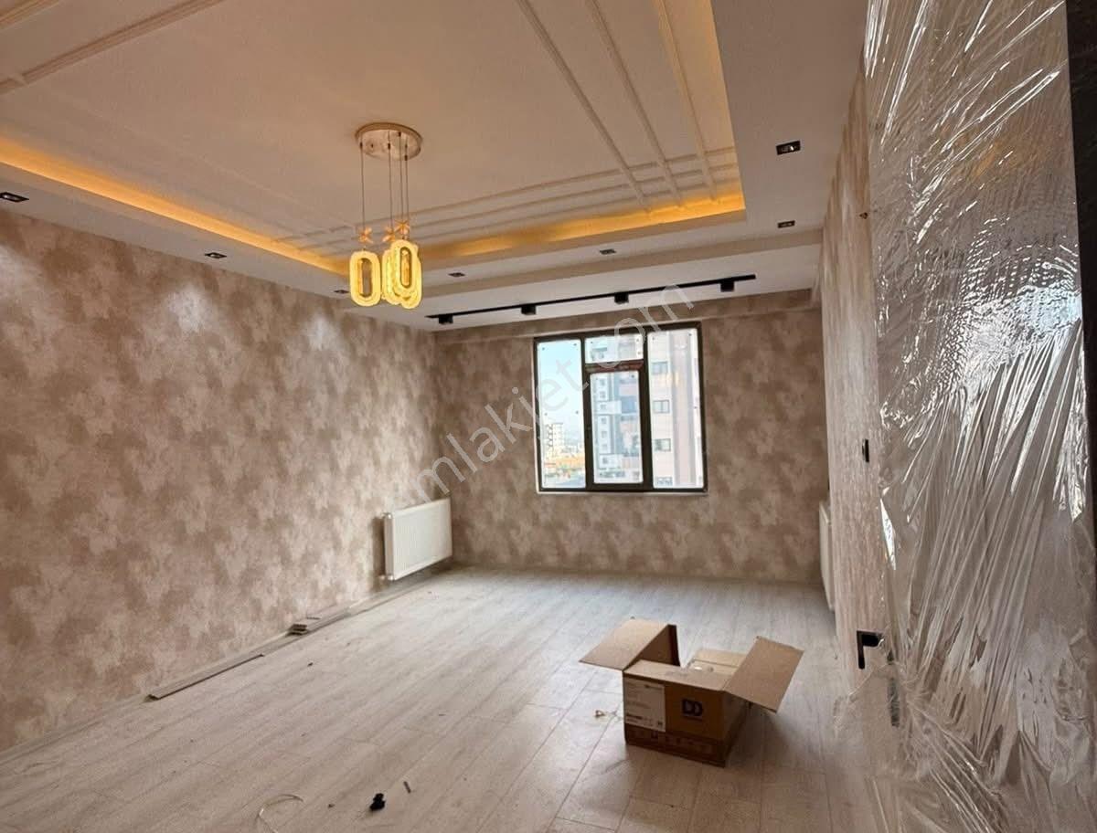 Site İçerisinde Satılık 2+1 Sıfır Lüx Arakat — fotoğraf 5