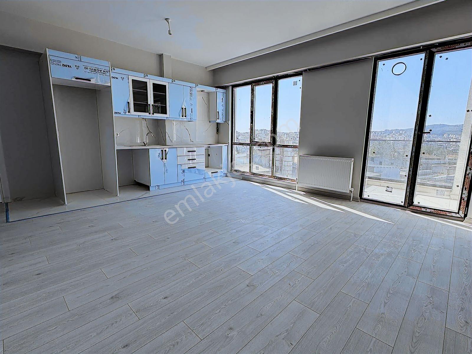 Sancaktepe Cadde Üzeri Sitede Satılık Geniş 1+1 Daire — fotoğraf 15