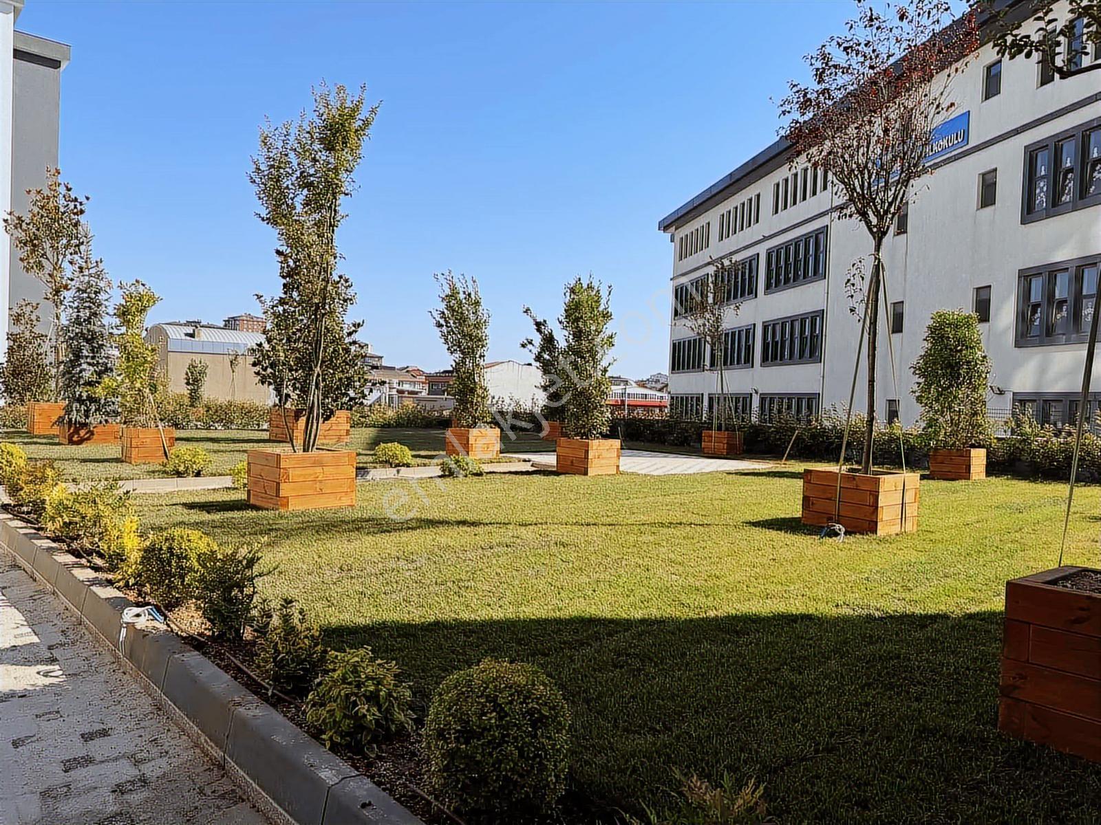 Sancaktepe Cadde Üzeri Sitede Satılık Geniş 1+1 Daire — fotoğraf 23