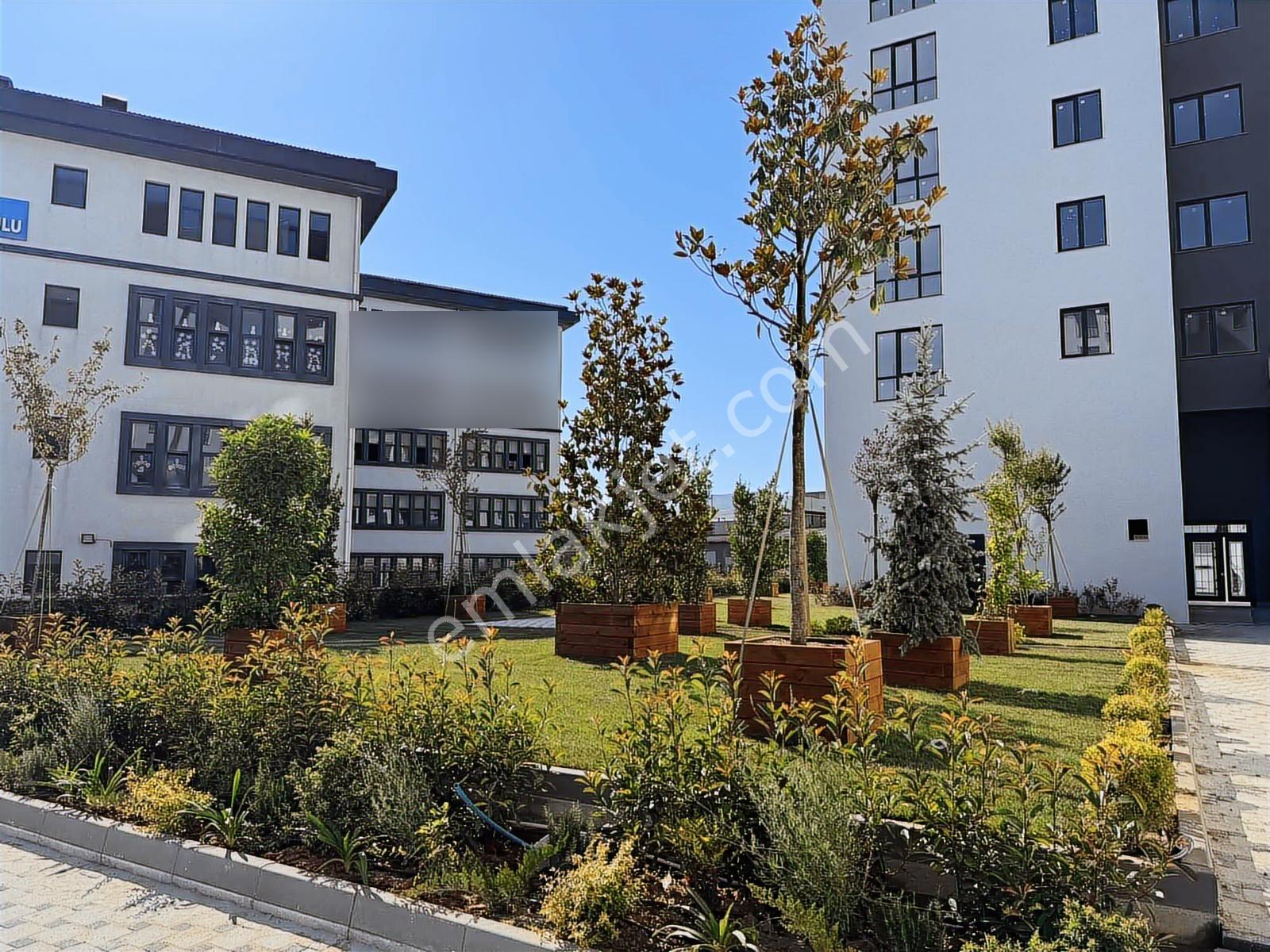 Sancaktepe Cadde Üzeri Sitede Satılık Geniş 1+1 Daire — fotoğraf 28