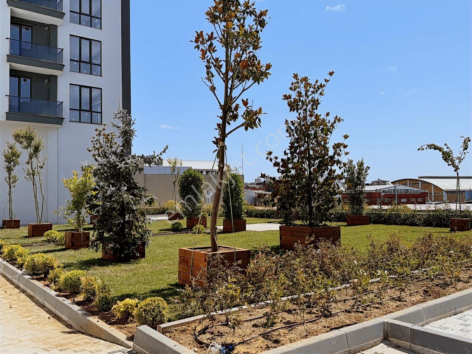 Sancaktepe Cadde Üzeri Sitede Satılık Geniş 1+1 Daire — fotoğraf 35
