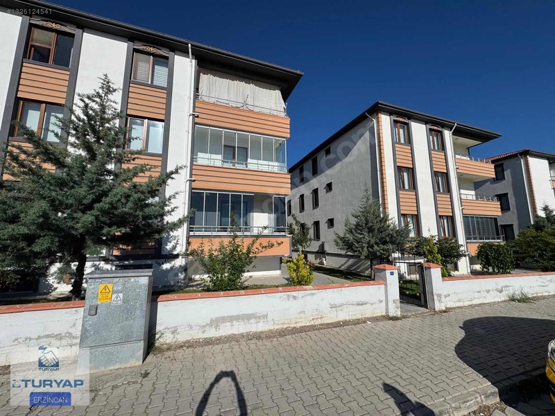 Turyap Erzincan`dan Demirkentte Satılık Yapılı 145m2 3+1 Daire — fotoğraf 3