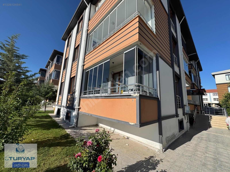 Turyap Erzincan`dan Demirkentte Satılık Yapılı 145m2 3+1 Daire — fotoğraf 6