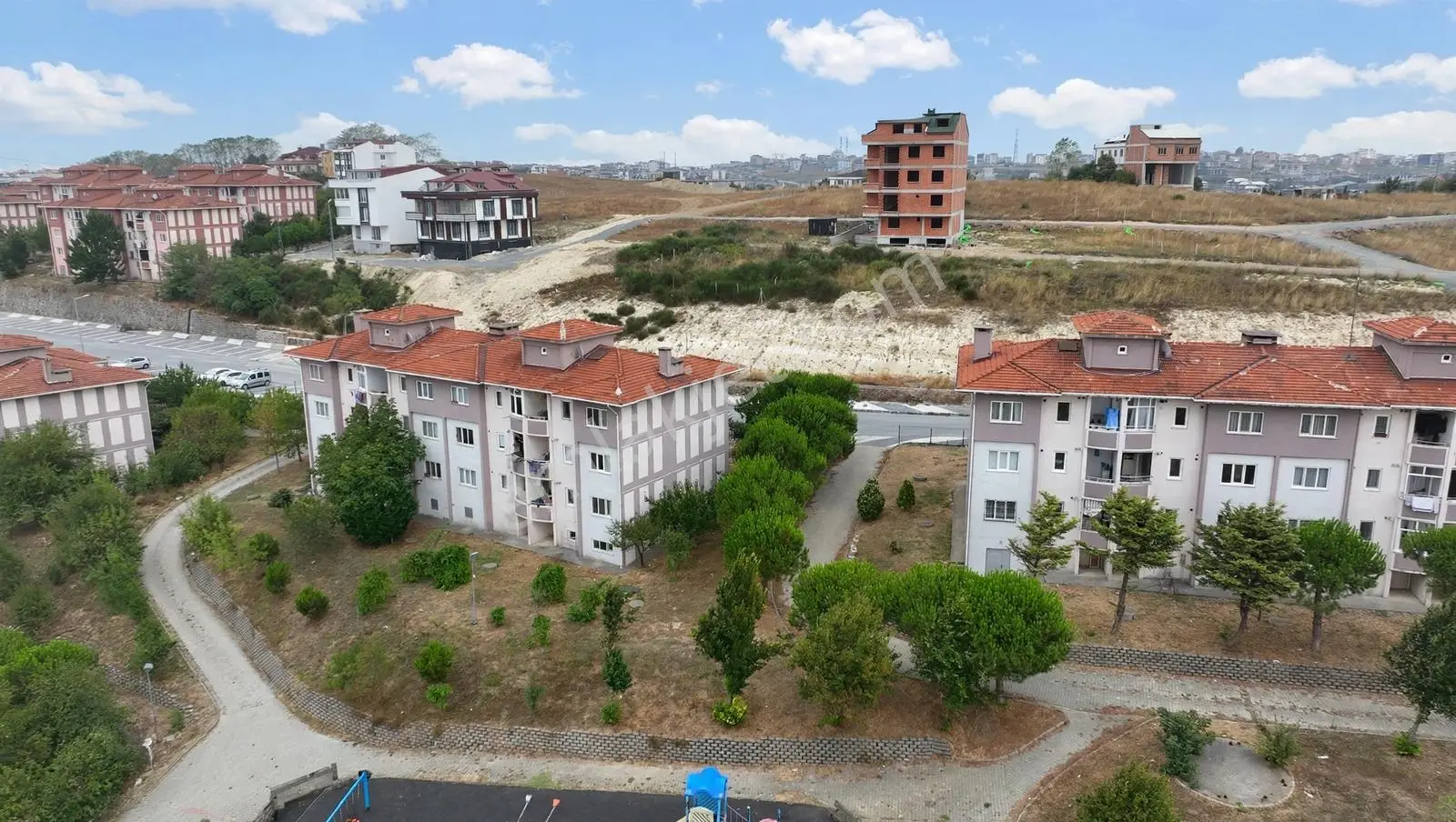 Arnavutköy Taşoluk Toki Ara Kat Satılık 2+1 Daire — fotoğraf 4