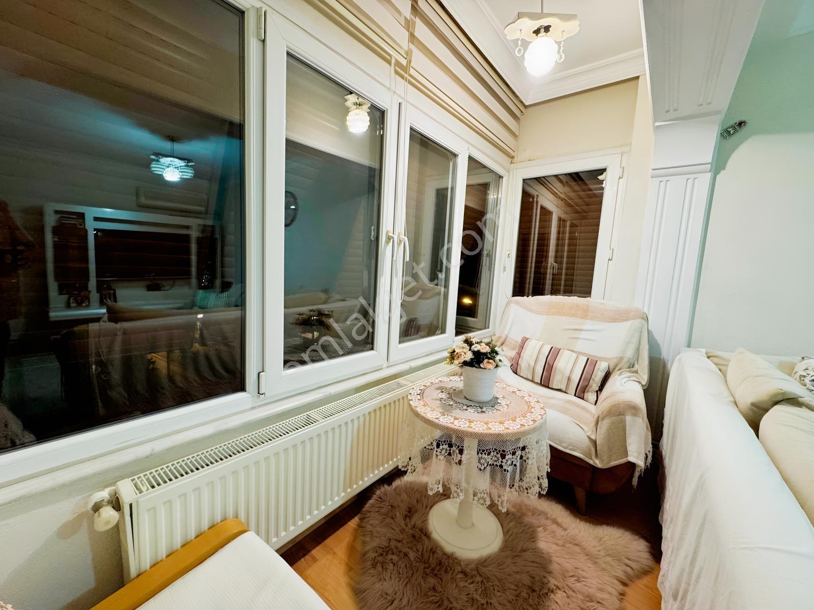 Çiğli İzkent 'de Deniz Manzaralı Cadde Üzeri Satılık 3+1 Daire — fotoğraf 14