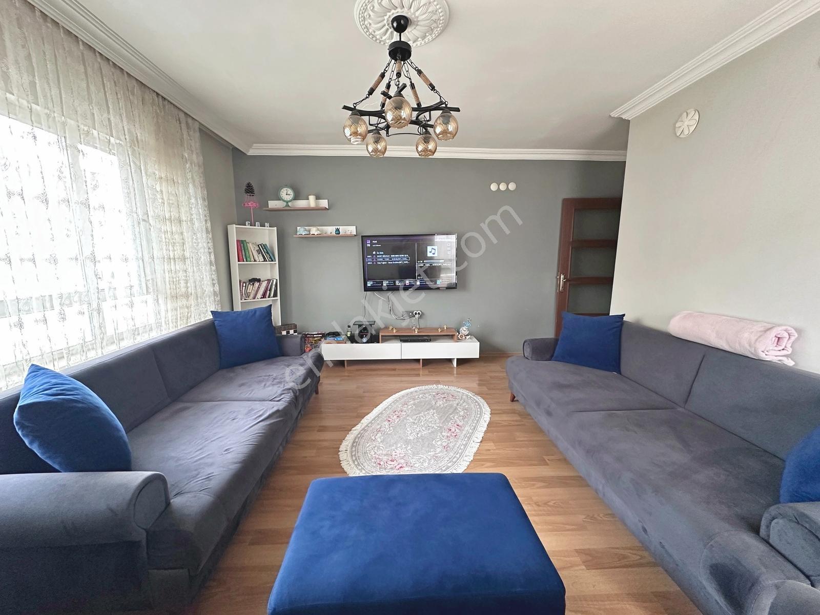 Şirintepe Muhtarlık Arkası Ön Cephede Çift Balkonlu 3+1 Satılık — fotoğraf 3